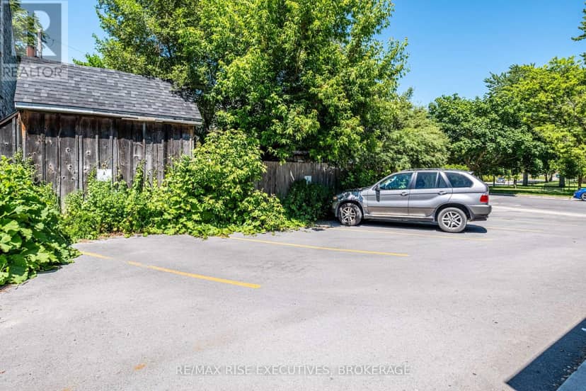 120 Yonge Street, Kingston, photo 6