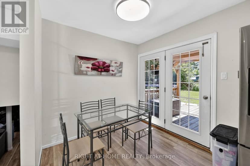 2792 Stephen Drive — photo 8 of 36