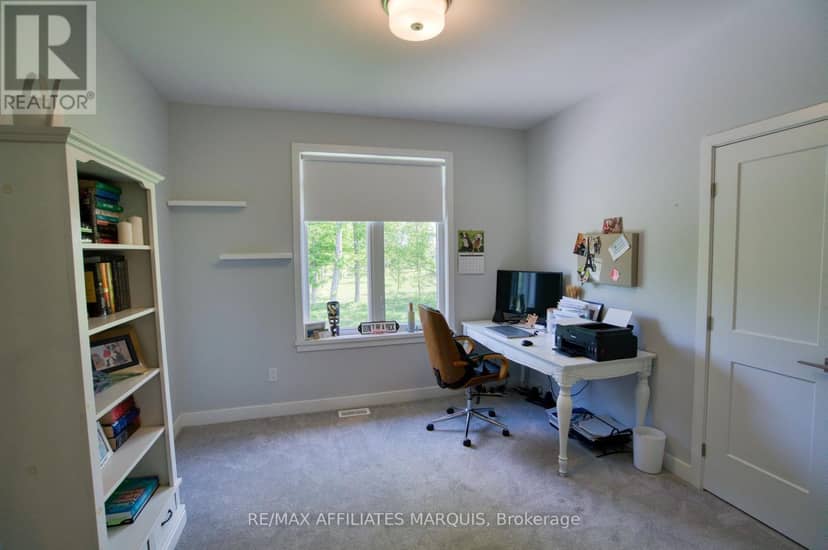 27 Diane Drive — photo 24 of 40