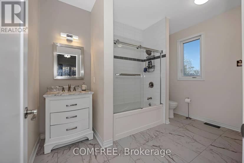 1385 McMahon Avenue — photo 33 of 40
