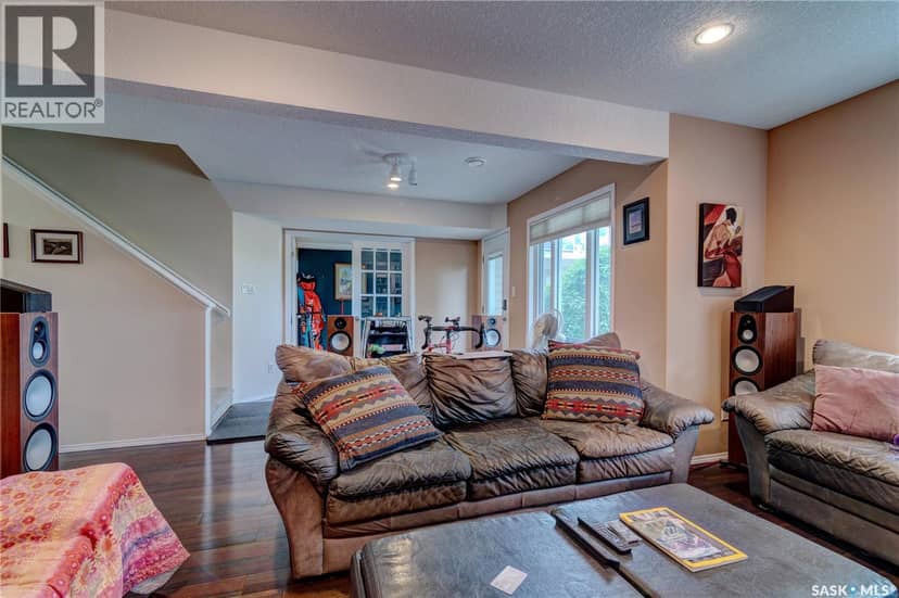 3511 Bishop CRESCENT E — photo 26 of 40