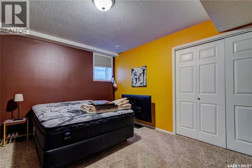 3511 Bishop CRESCENT E — photo 33 of 40