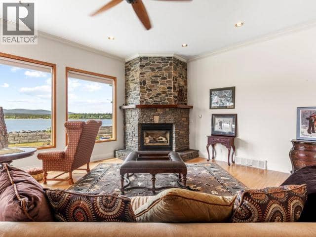 14 Bayview Road — photo 13 of 40