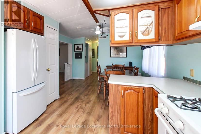 55 Topaz Street — photo 11 of 34