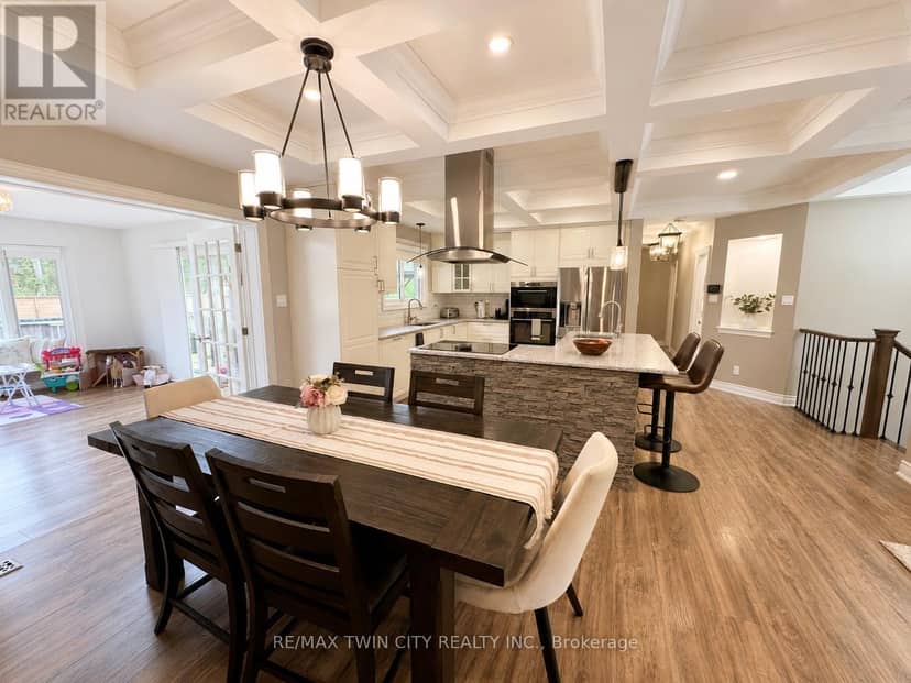 107 Rosslinn Road — photo 14 of 40