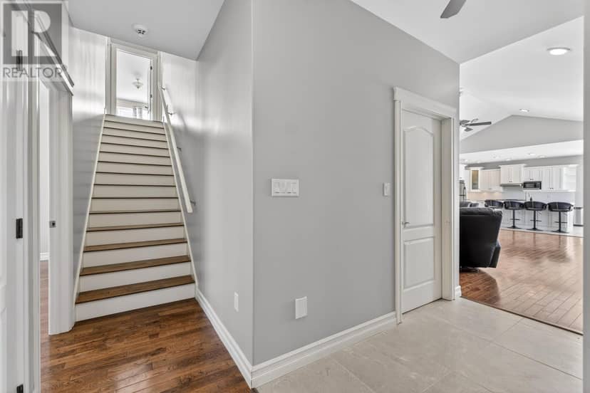 749 CITY VIEW Drive — photo 24 of 40
