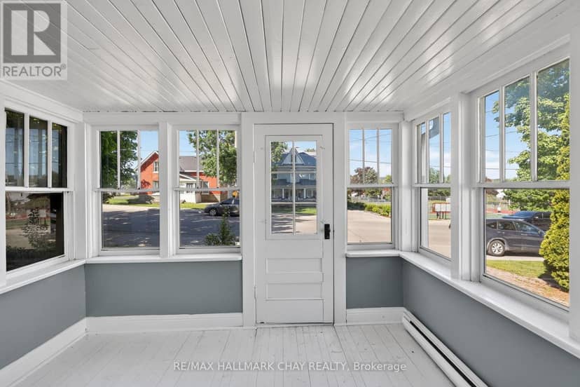 23 Maria Street — photo 4 of 18