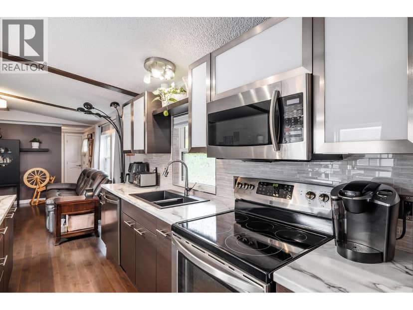 3381 Village Green Way Unit# 70, Westbank