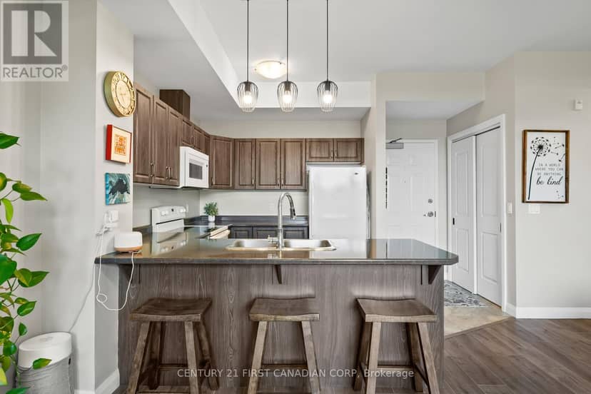 104 - 263 Butler Street — photo 21 of 28