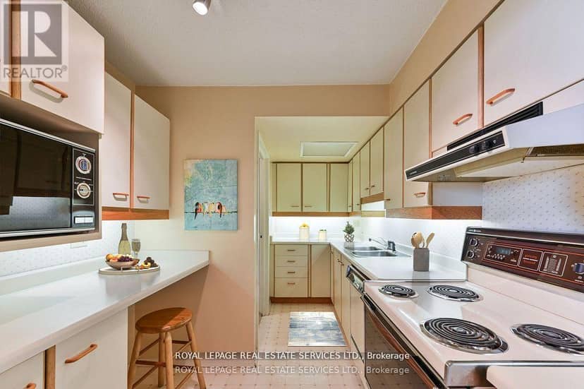 PH 8 - 284 Mill Road — photo 4 of 29