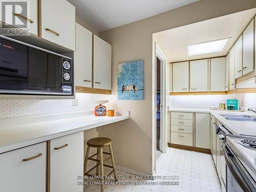 PH 8 - 284 Mill Road — photo 5 of 29