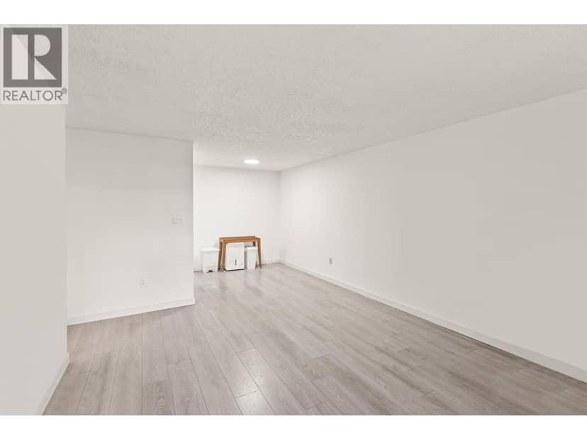 162 7293 MOFFATT ROAD, Richmond, photo 6