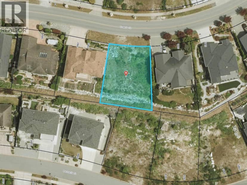Lot 32 COWRIE STREET, Sechelt, photo 2