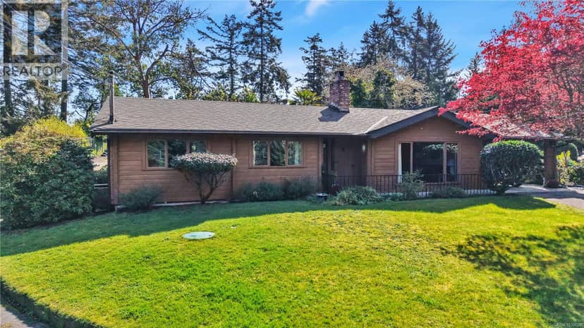 1600 Seacrest Rd, Nanoose Bay