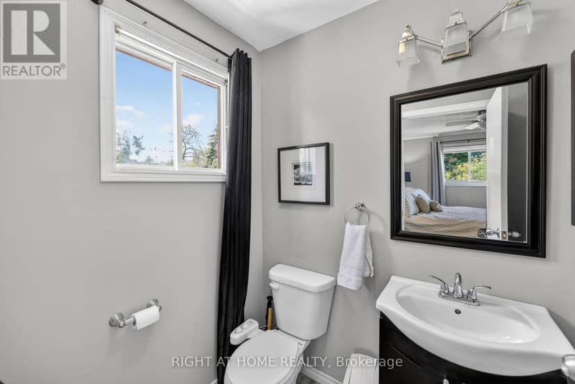 2792 Stephen Drive — photo 14 of 36