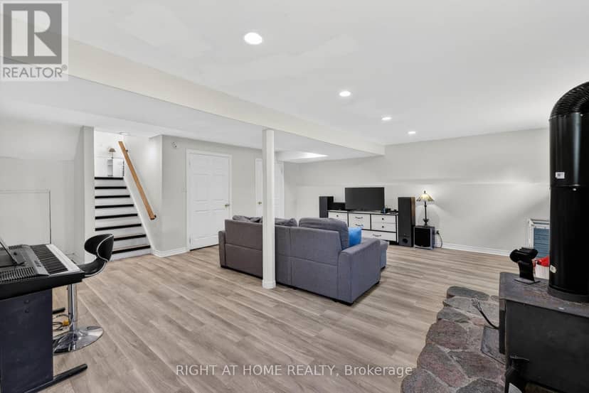 2792 Stephen Drive — photo 19 of 36