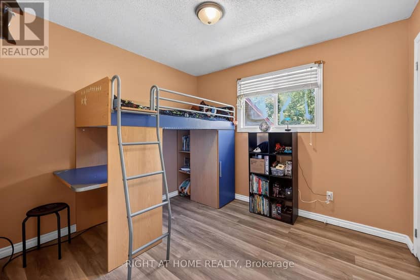 2792 Stephen Drive — photo 16 of 36