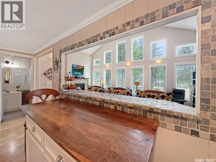 110 Lakeshore DRIVE — photo 14 of 40