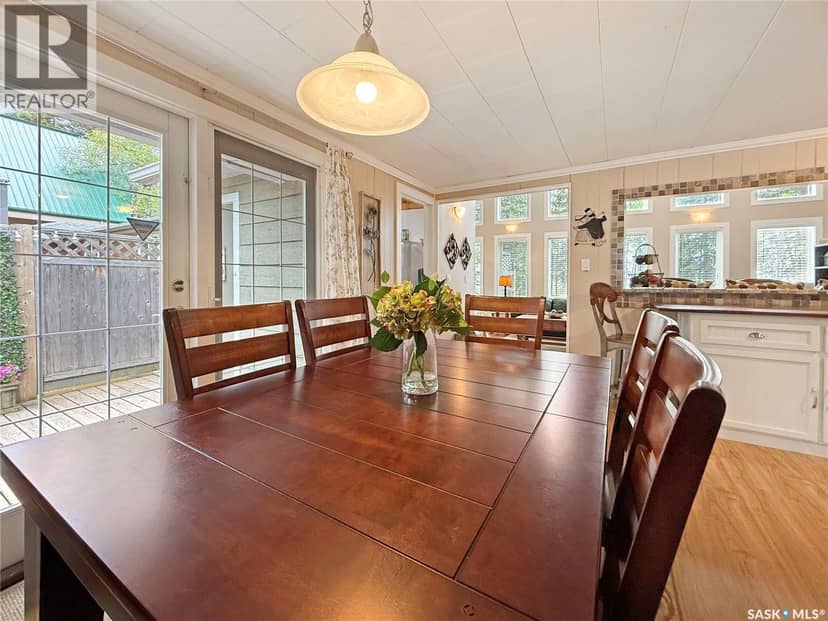 110 Lakeshore DRIVE — photo 21 of 40