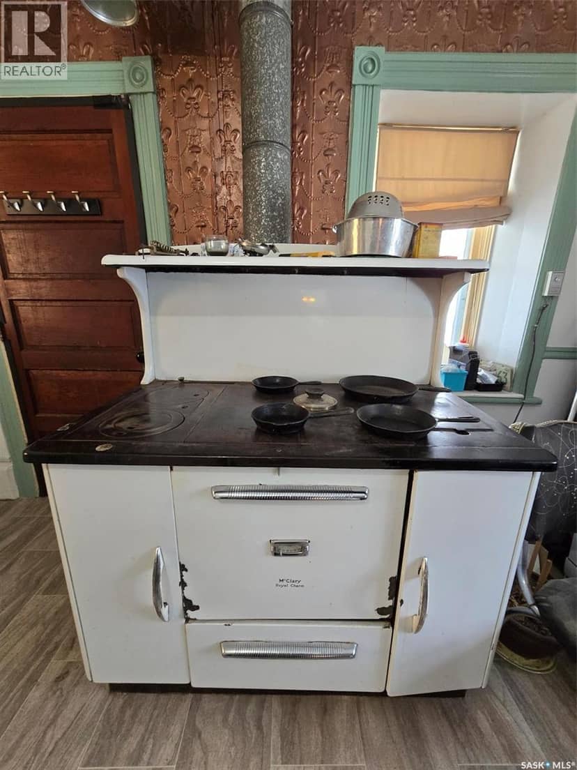 934 Main Street — photo 18 of 40