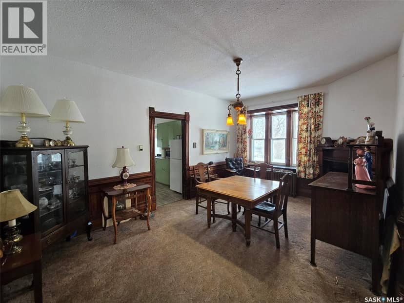 934 Main Street, Broadview, photo 5