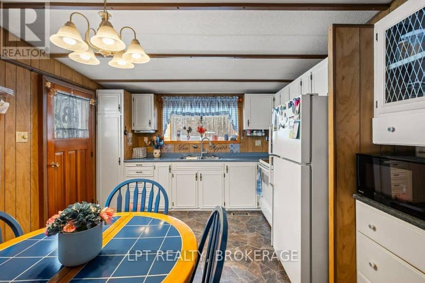 1023 Moon Road — photo 9 of 40