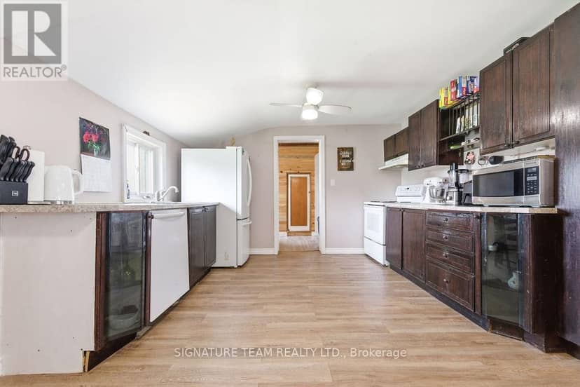 83 Foymount Road — photo 8 of 40