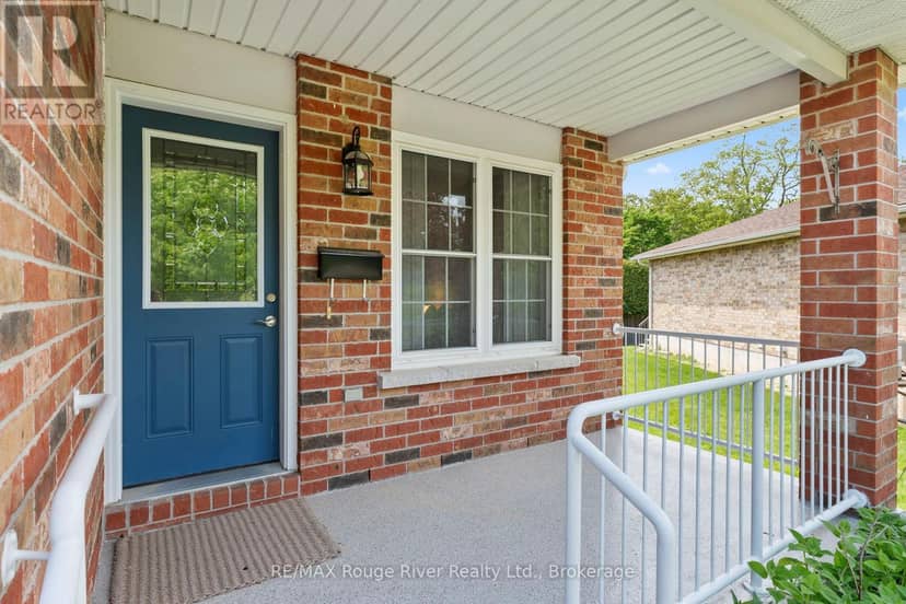 16 Talbot Drive — photo 3 of 37