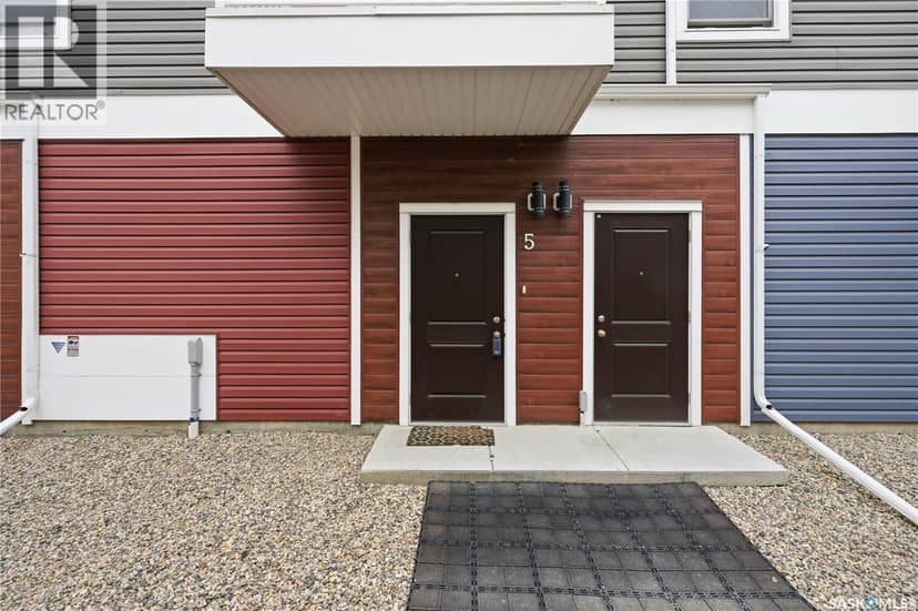5 401 L Avenue S, Saskatoon, photo 2