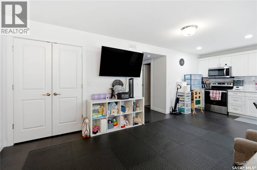 5 401 L Avenue S, Saskatoon, photo 3