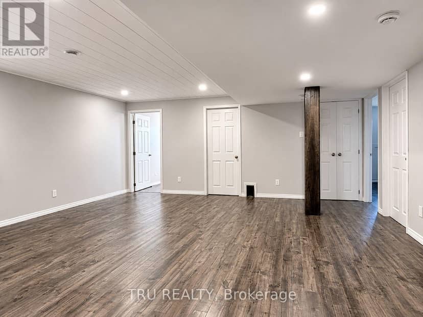 2315 Laval Street — photo 20 of 34