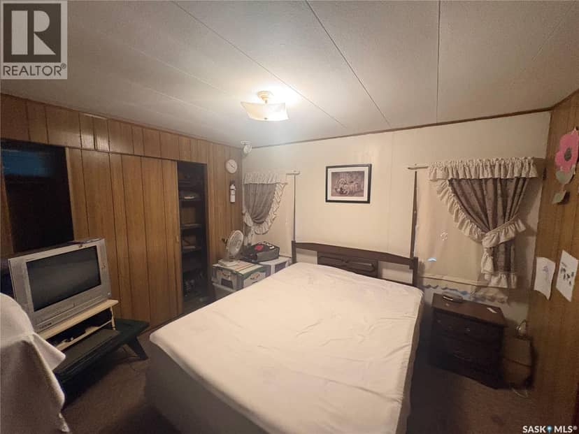 8 Hunter BAY — photo 15 of 16