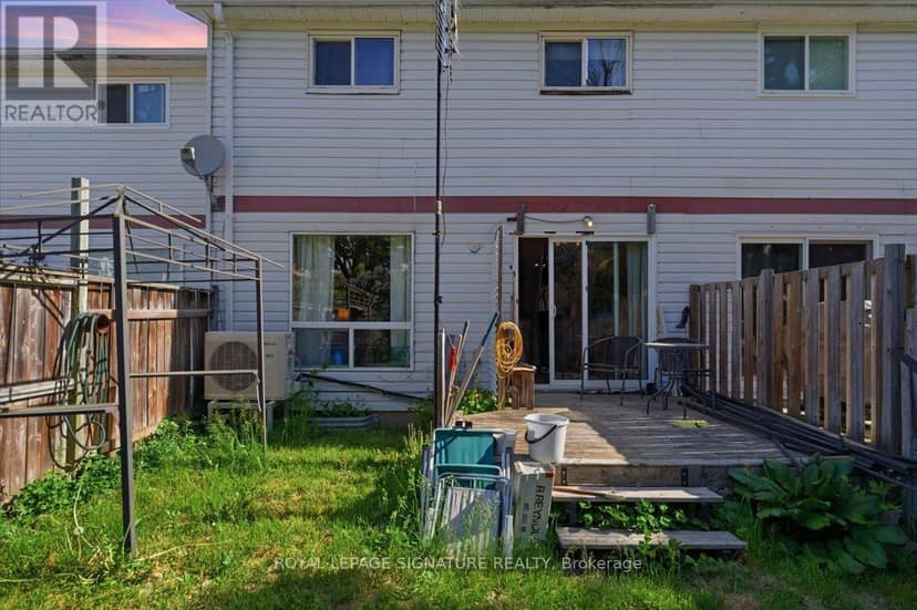 54 Scott Crescent — photo 26 of 28