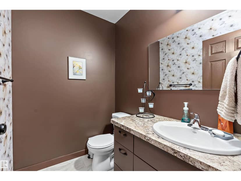 5210 55 AV — photo 17 of 22