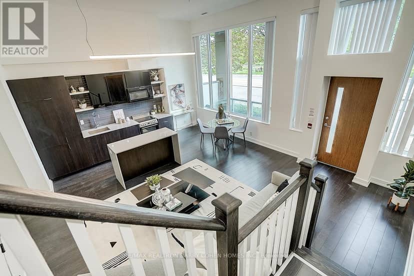 TH107 - 6 Parkwood Avenue — photo 16 of 36