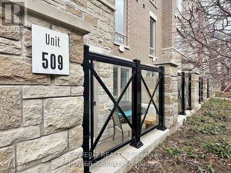 509 - 30 Dunsheath Way — photo 1 of 17