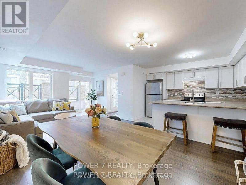 509 - 30 Dunsheath Way — photo 8 of 17