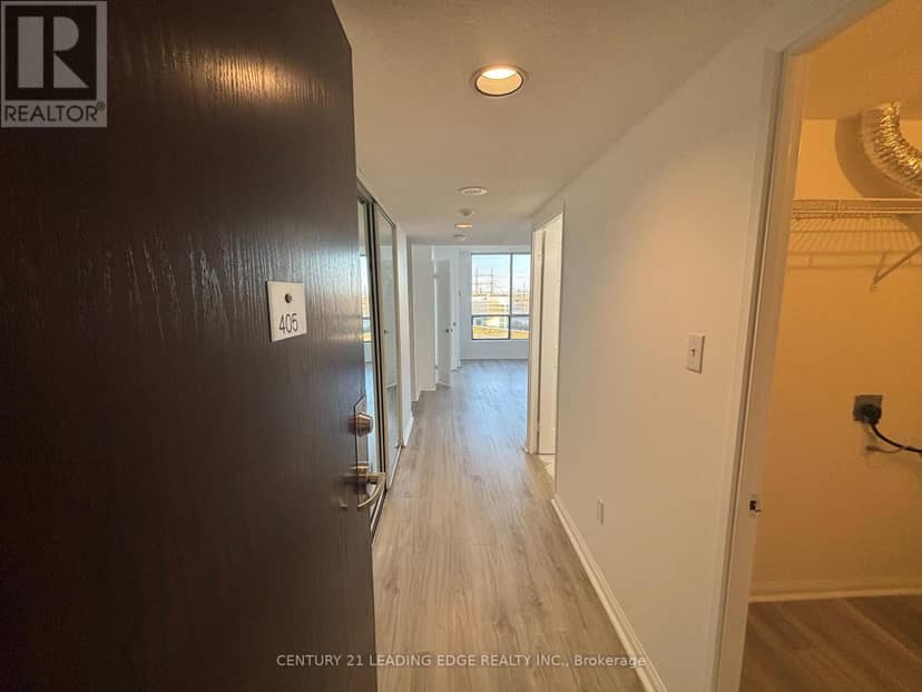405 - 101 Subway Crescent — photo 4 of 30