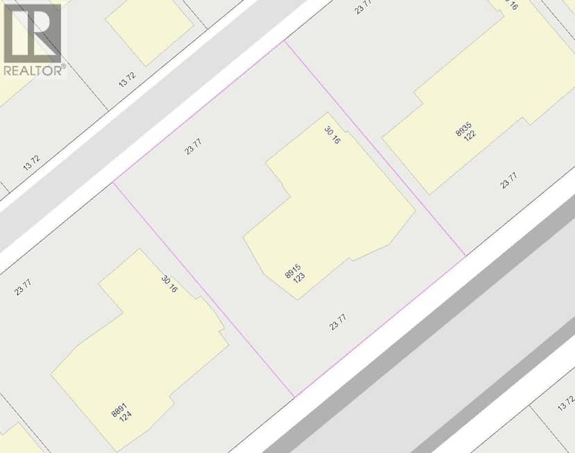 8915 MONROE AVENUE, Burnaby
