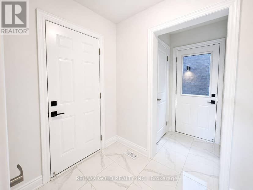 31 Dolomite Drive — photo 37 of 40