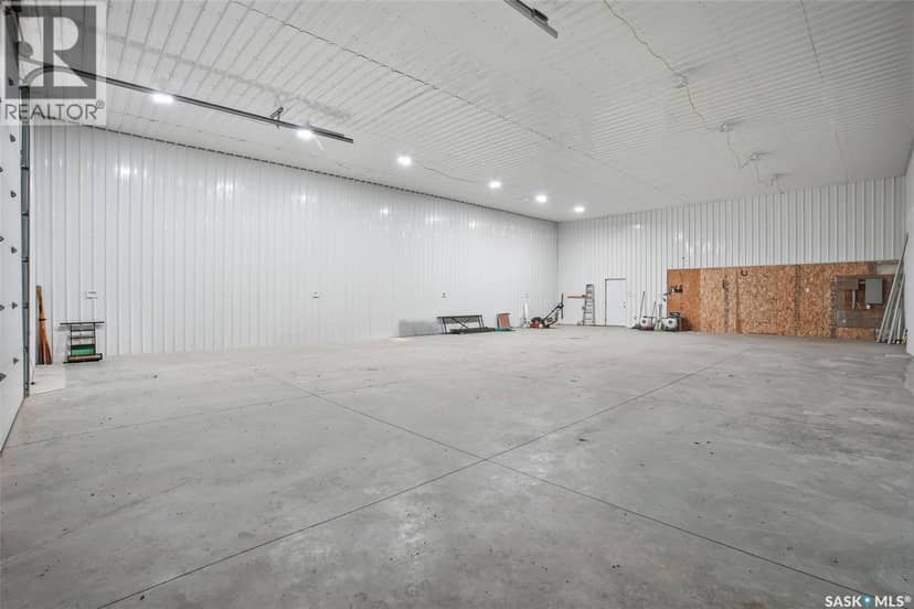 Moen Acreage — photo 30 of 40
