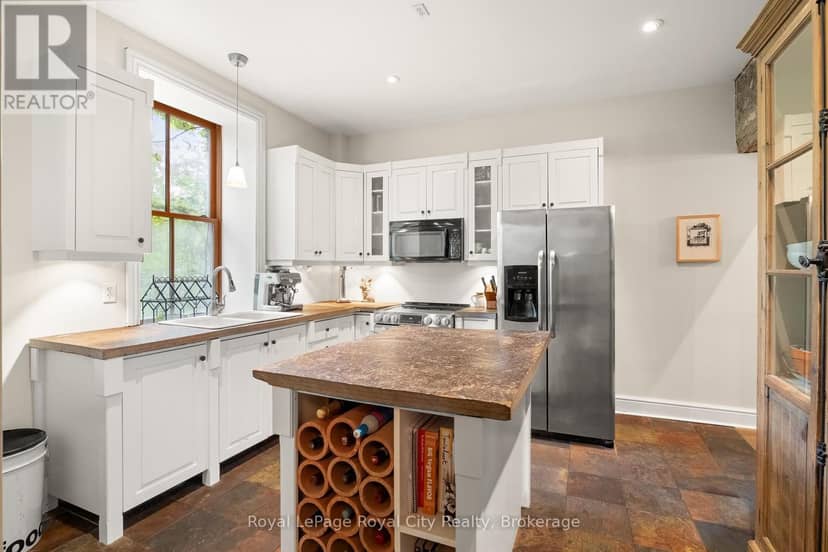19 London Road E — photo 18 of 40