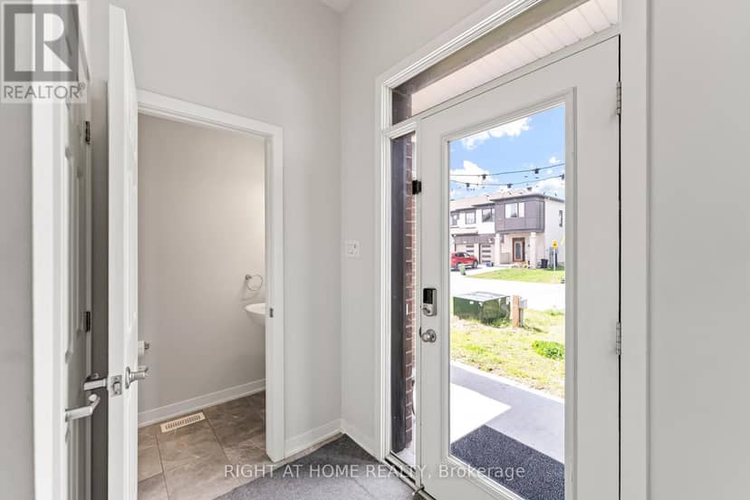 221 Billrian Crescent — photo 4 of 35
