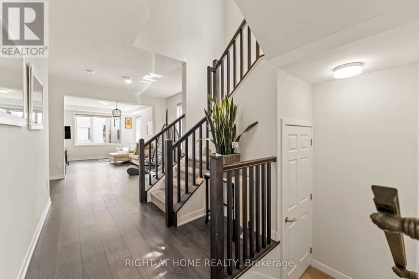 221 Billrian Crescent — photo 5 of 35