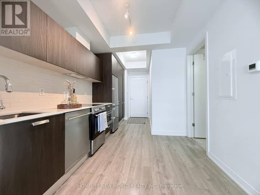 4506 - 50 Charles Street E — photo 4 of 36
