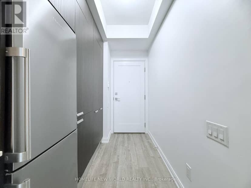 4506 - 50 Charles Street E — photo 7 of 36