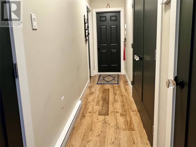 23-25 Canaille Road — photo 19 of 29