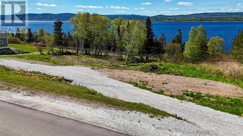 124 Trans Canada Highway — photo 7 of 7
