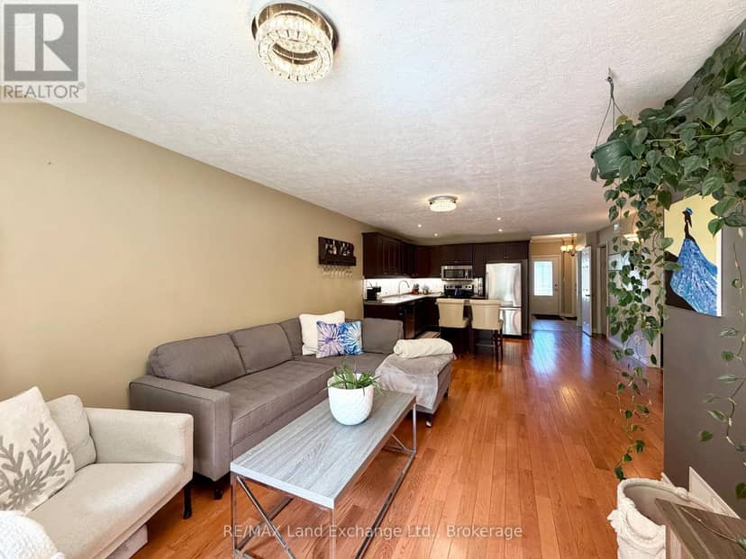 219 Stickel Street — photo 19 of 35