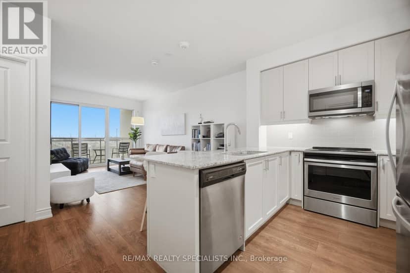 405 - 1050 Main Street E — photo 1 of 31